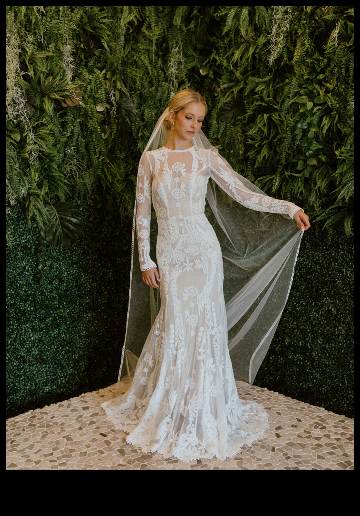 Chic Whispers בגדי כלה קסם בכל פרט 2 לחישות שיק: כישוף לבוש כלה בכל פרט