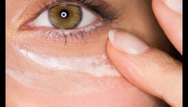 כלי איפור לעור יבש: מכשירים המעניקים לחות ומשפרים גימור מטושטש