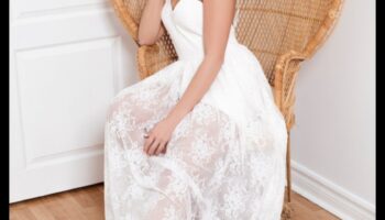 קסם מינימליסטי: שמלת כלה מודרנית מופלאה